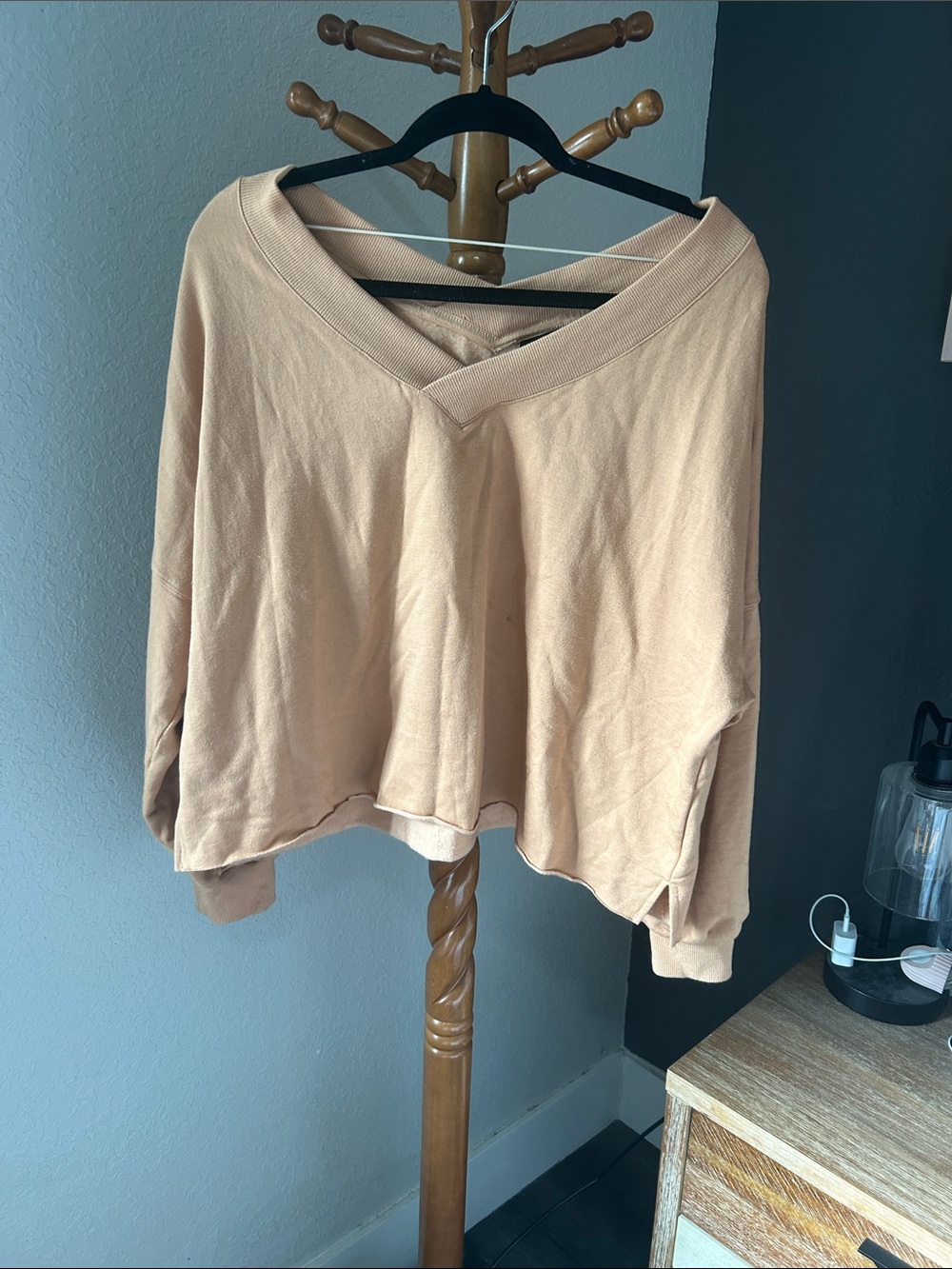 Women’s Nike Yoga V-Neck Relaxed Sweatshirt in Light Tan (Soooo soft)